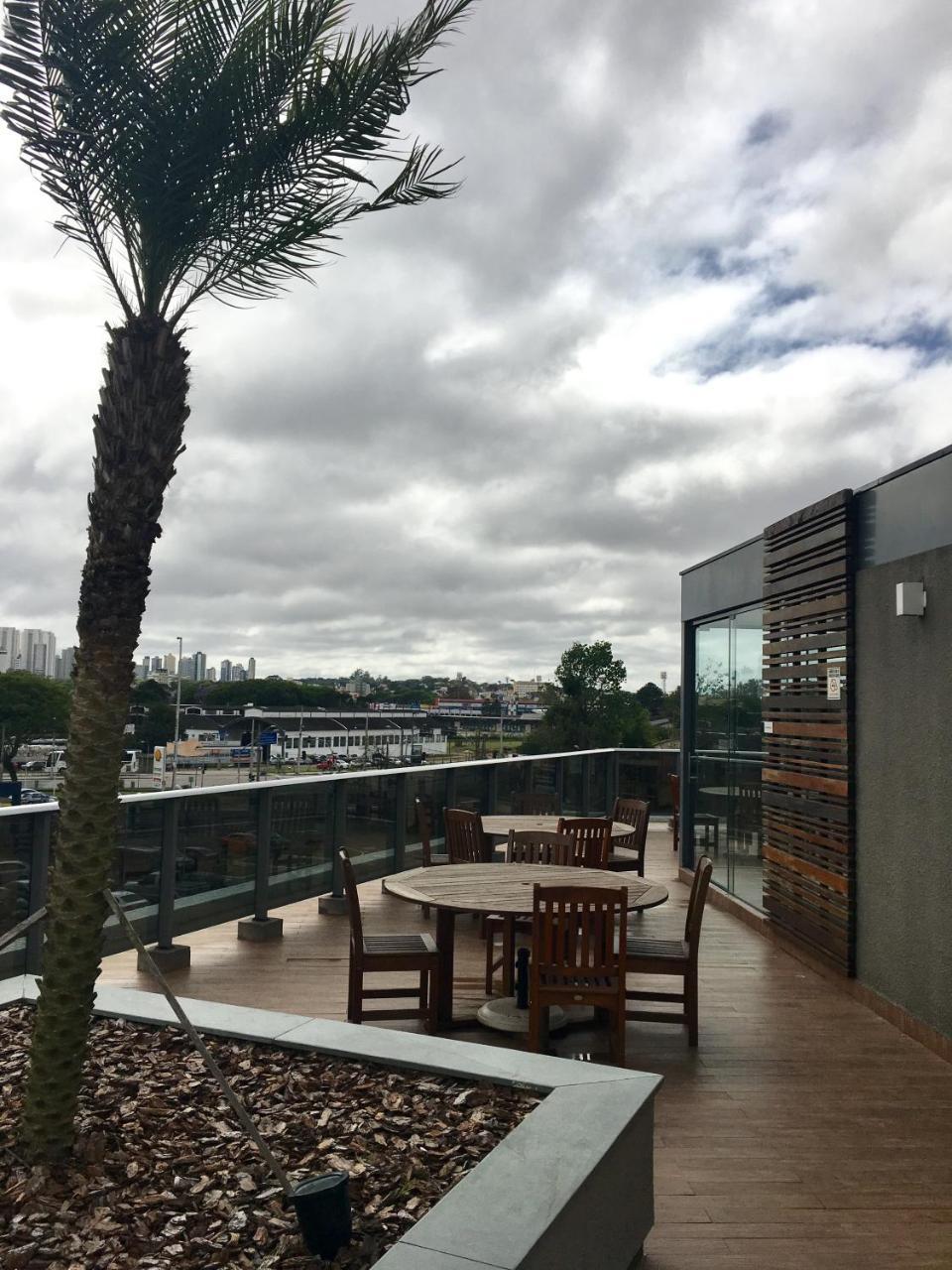 Estudio Moderno Com Linda Vista Para A Serra Curitiba Dış mekan fotoğraf